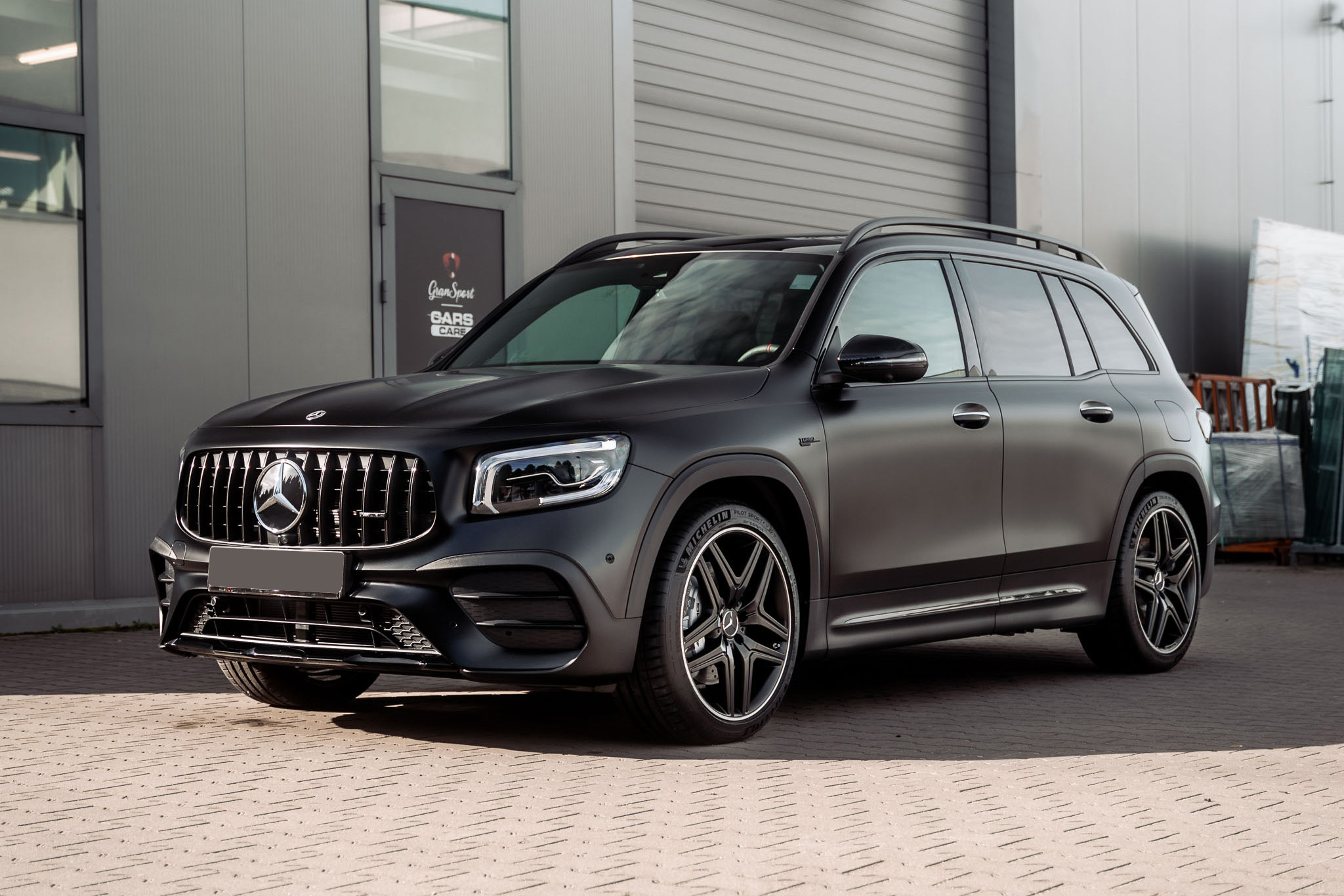 Lốp xe MERCEDES -BENZ GLB35 AMG 