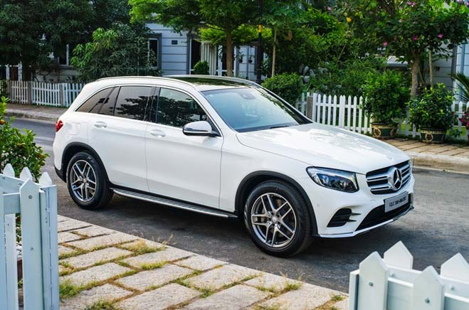 ẮC QUY MERCEDES-BENZ GLC300
