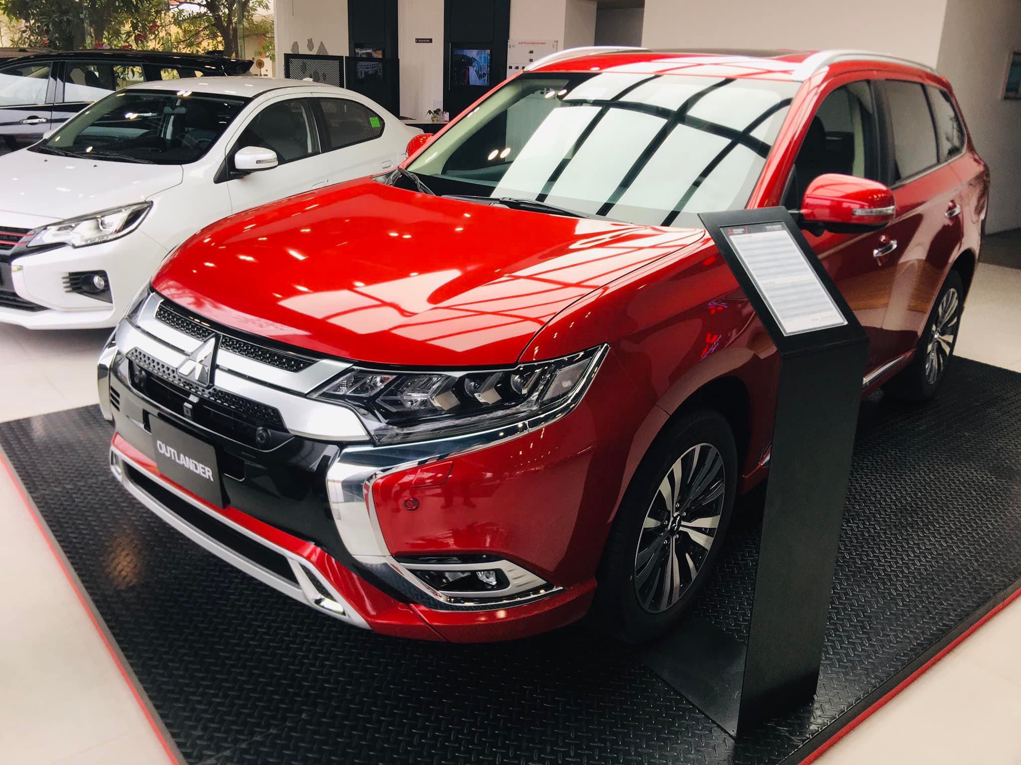 ẮC QUY Mitsubishi Outlander