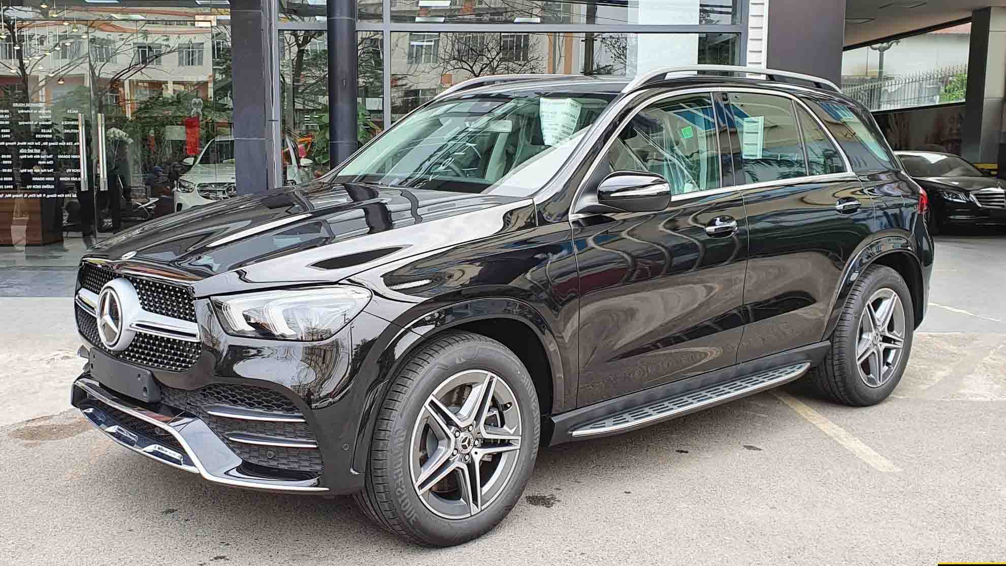 Dầu nhớt Mercedes- Benz GLE450 4MATIC